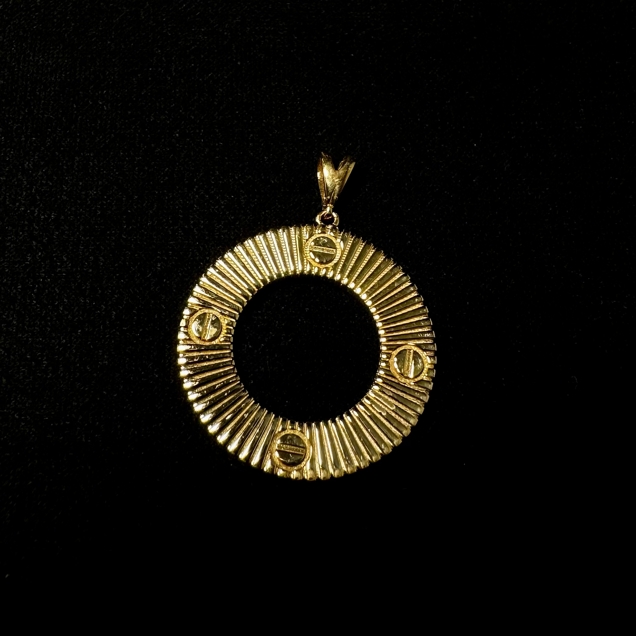 مدال کارتیر آن لیمیتد گرد سایز ۳